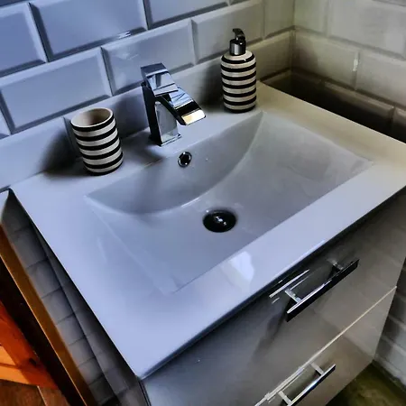Wakacyjna Brda W Rowach Ferienhaus *